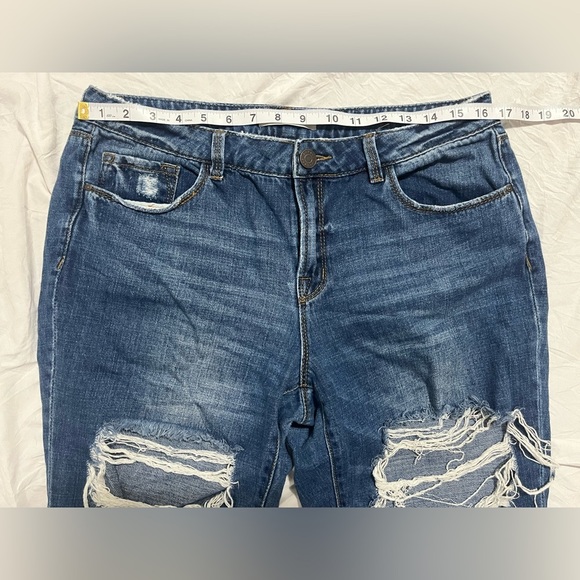 Refuge Women's Distressed Blue Jeans Size 10 - Picture 7 of 16